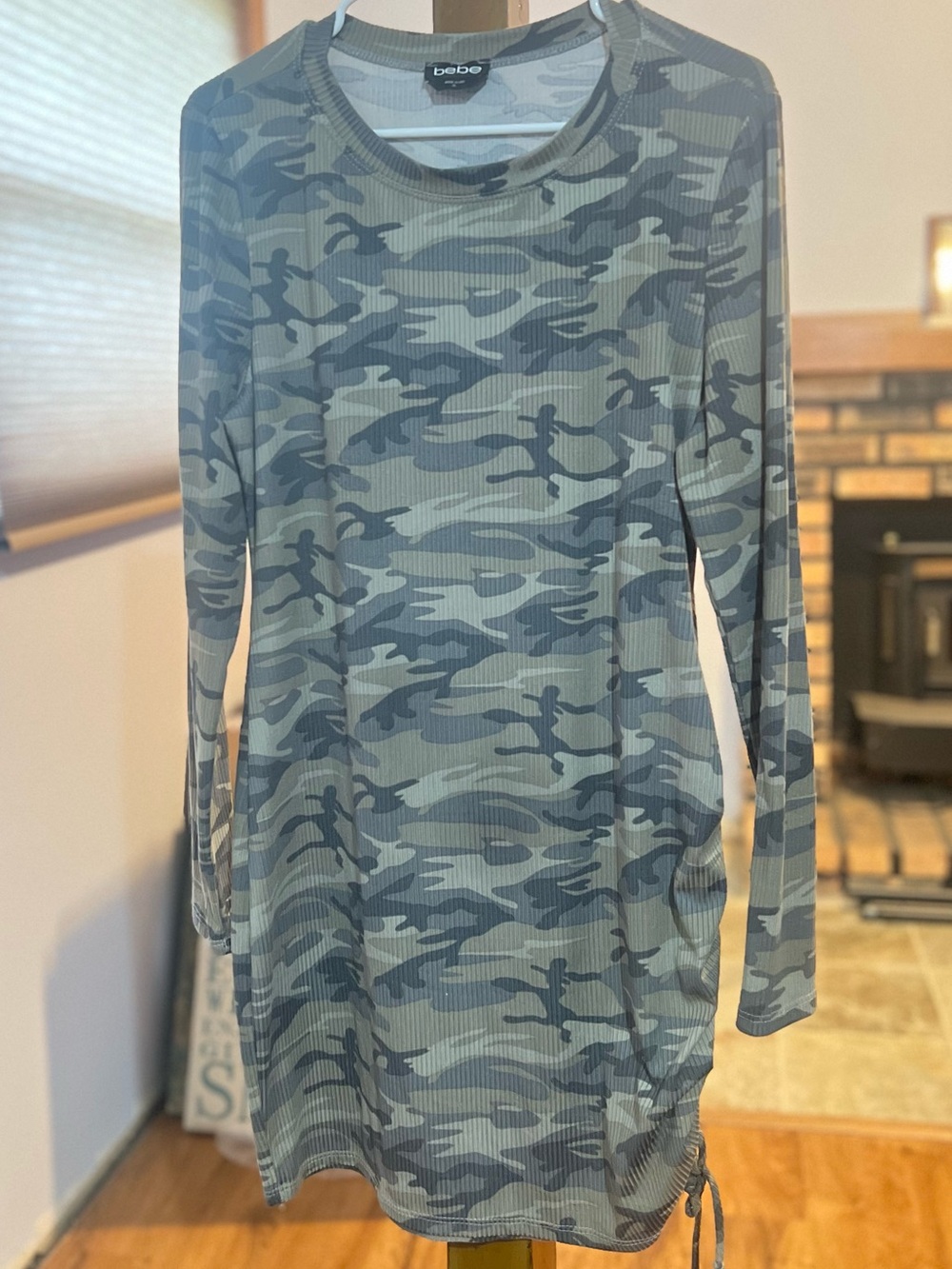 bebe Camouflage Rib-Knit Long Sleeve Mini Dress - Gray/Olive